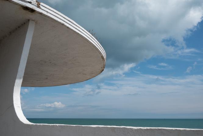 Deal sea view - Alex Tyler