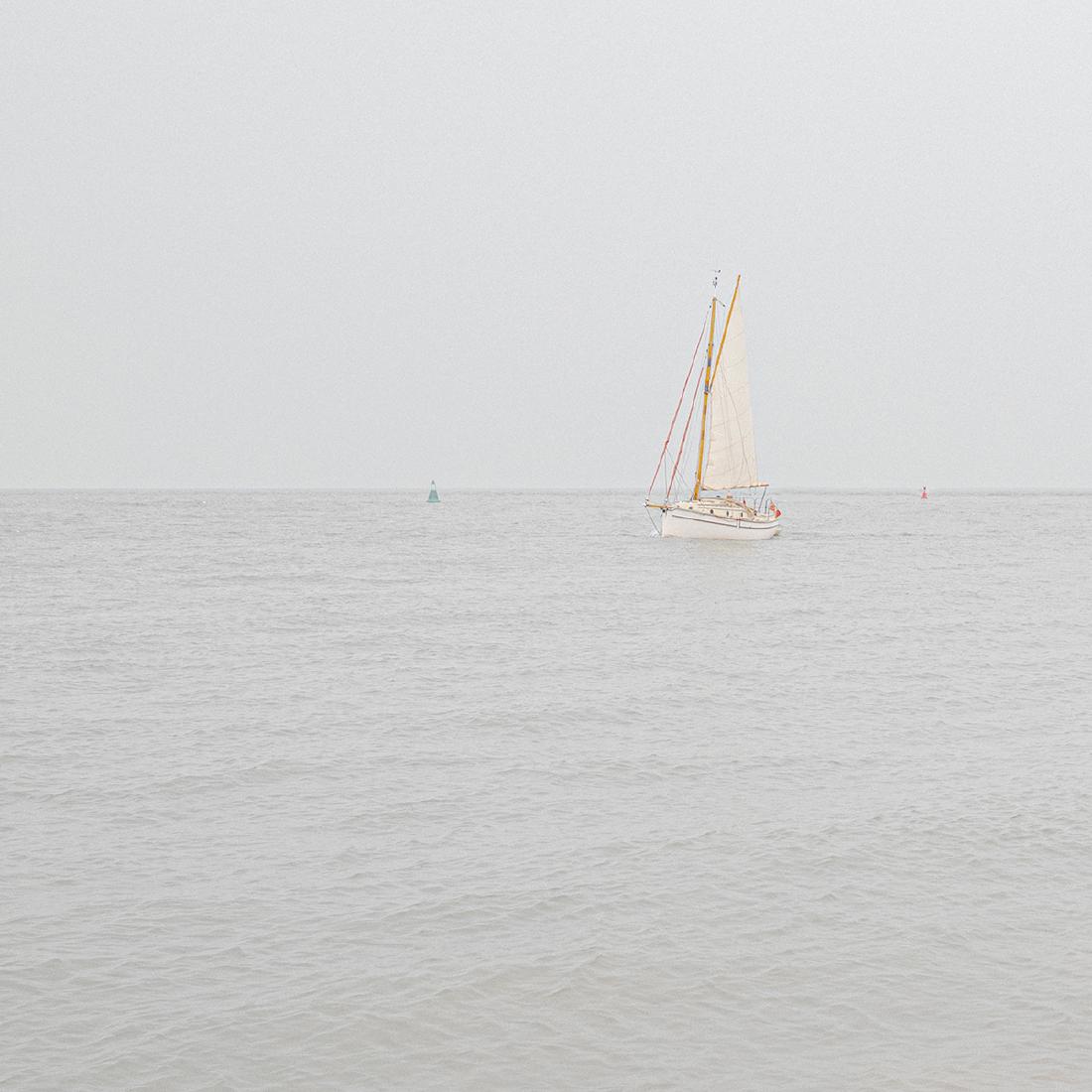 Light wind Sailing in the channel - Shaun Hykel