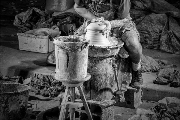 Throwing a pot - Roger Cuthbert