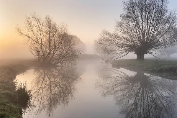 Winter Dawn on the Stour - Colin Brett