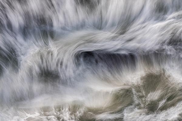 Eye  of the storm - Peter Pangbourne