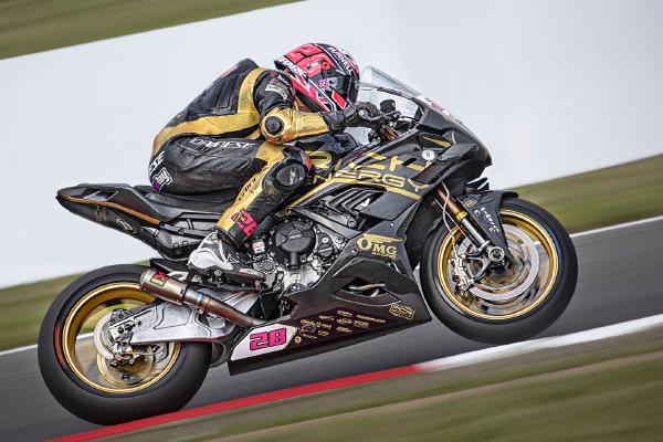 Bikes at Snetterton (2) - Steve Ball