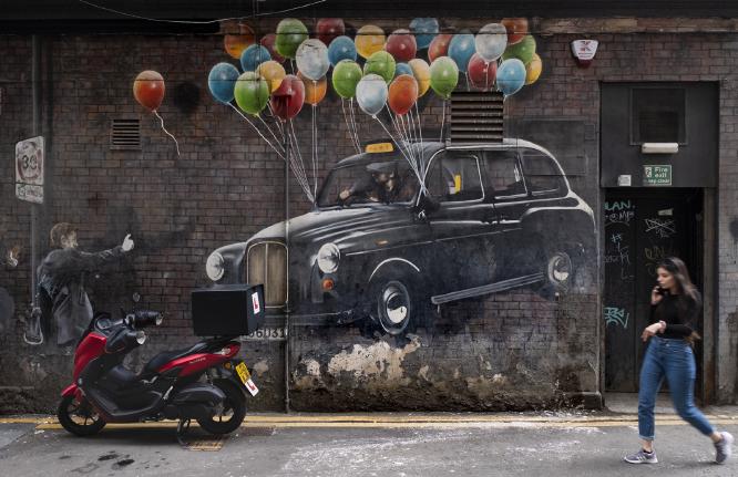 Glasgow Street Art (2) - Tony Bramley