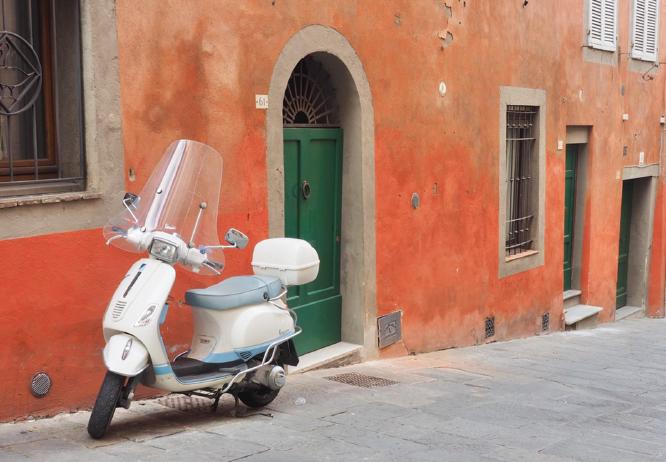 White Vespa - David Banks