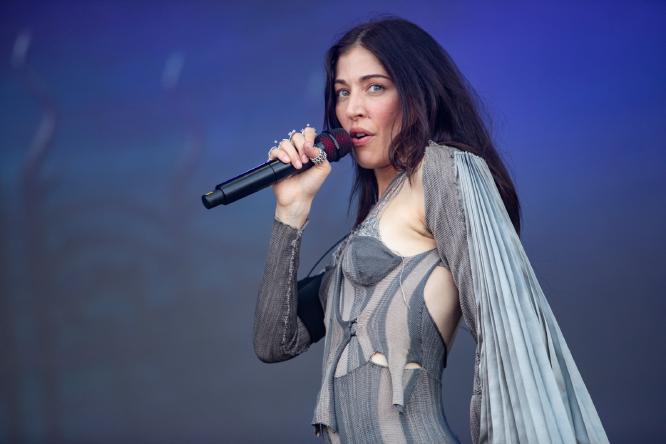 Caroline Polachek - Jonathan Dadds