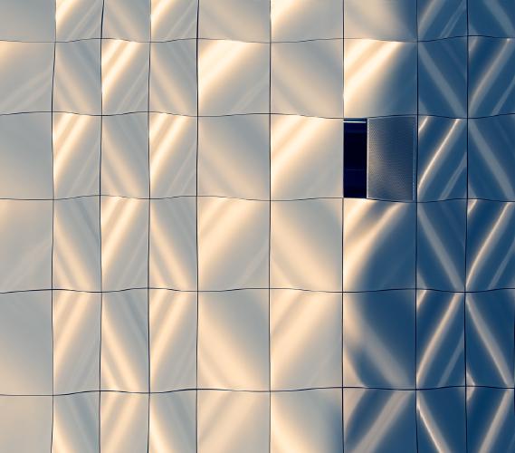 Sunlit Canary Wharf - Martin Heathcote