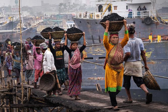 Unloading the Coal, Bangladesh - Colin Westgate