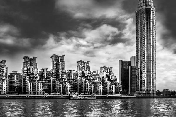 Modern Thameside Architecture - Hilary Knight