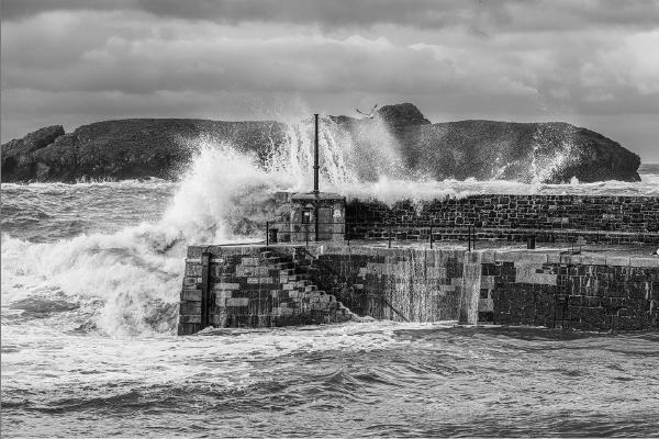 Mullion Harbour breakwater - Peter Pangbourne