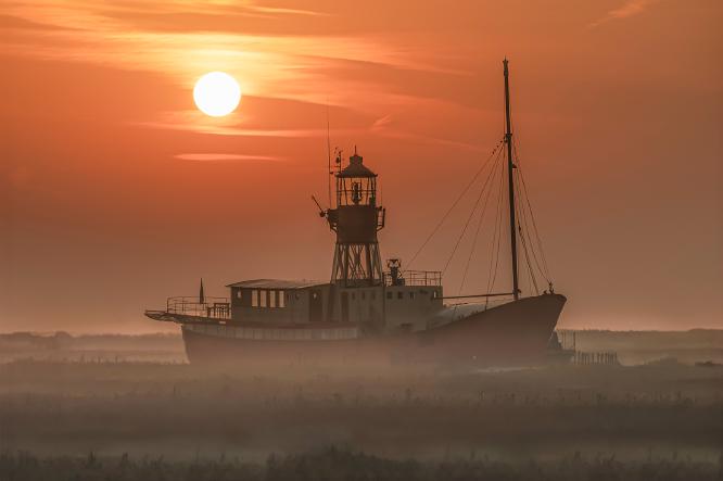 Lightship Breaksea - Shaun Hykel