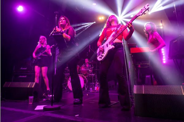 Live Divas - Jeff Scott