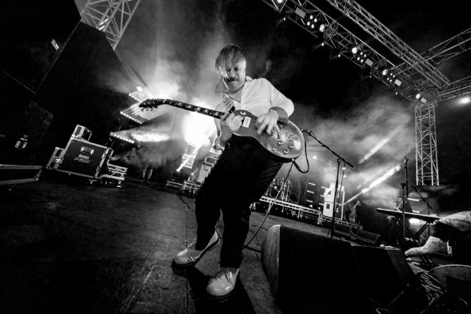 E.S.B - Jonathan Dadds