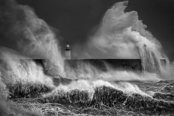 Gale force 8 - Shaun Hykel