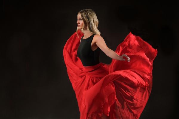 Crimson Ballerina - Hilary Knight
