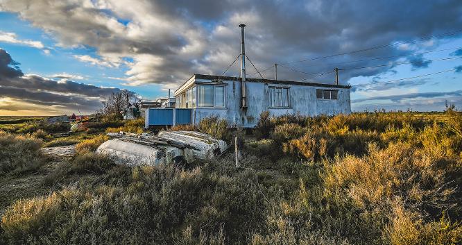 Coastal shack - Shaun Hykel