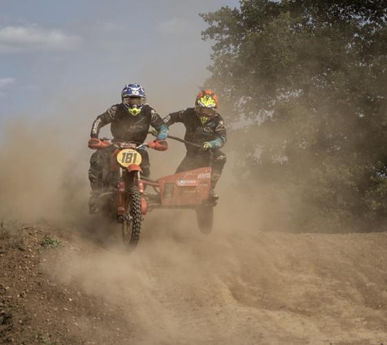 Sidecar race - Elisa Harvey