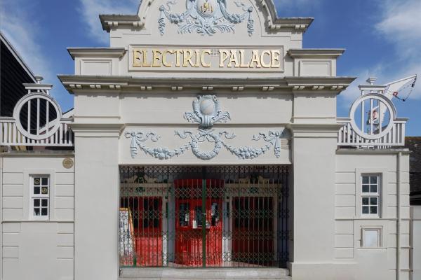 The Electric Palace - David Cross