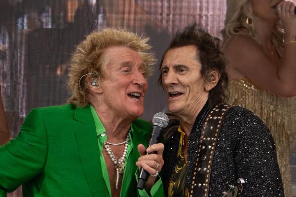 Rod and Ronnie at Glastonbury - Ken Wallace