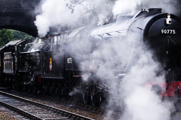 Steaming at Weybourne - Steve Robinson