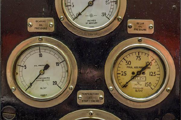 Under Pressure - David Cross