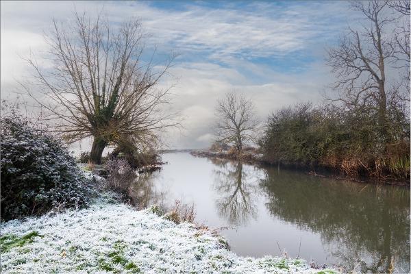 The Stour in winter - Alison Pangbourne