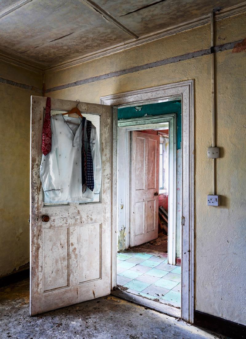 Unexpected Departure - Roy Essery