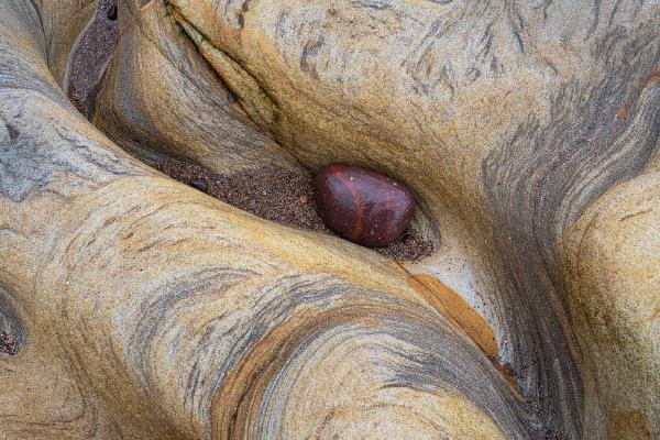 Shapes in the rocks (3) - Colin Brett