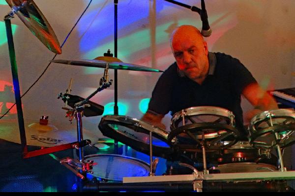 Drum solo (%!s(<nil>)) - 