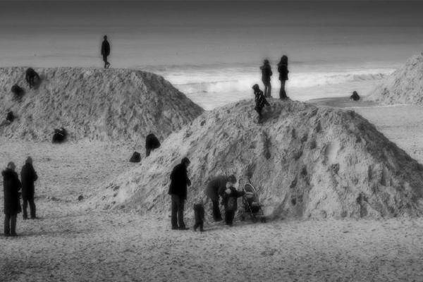 Beach People (%!s(<nil>)) - 