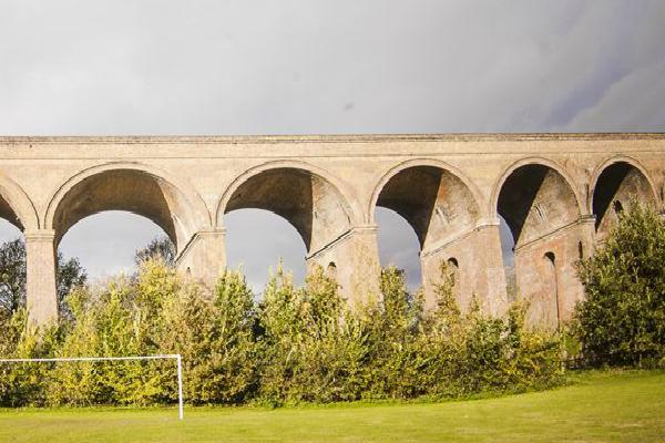 Underneath the Arches (%!s(<nil>)) - 