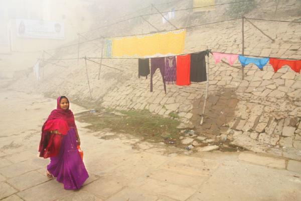 Misty Morning Varanasi (%!s(<nil>)) - 