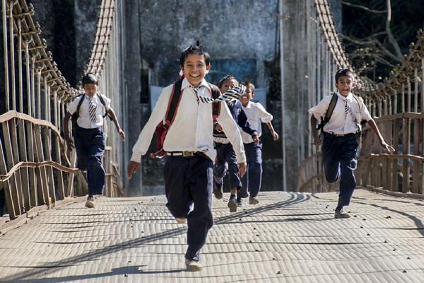 Off to School India (%!s(<nil>)) - 