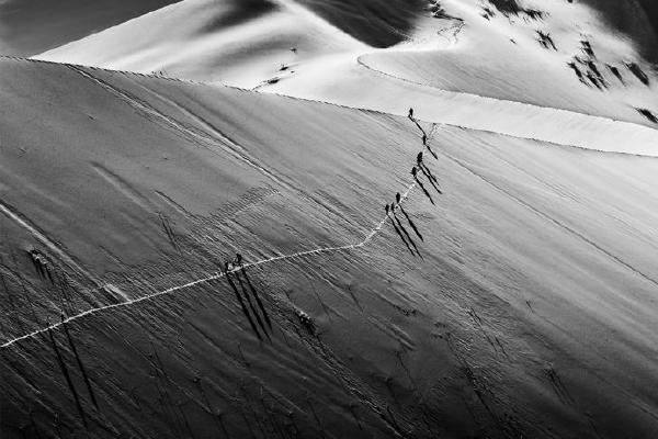 Early Morning Climb from Deadvlei (%!s(<nil>)) - 
