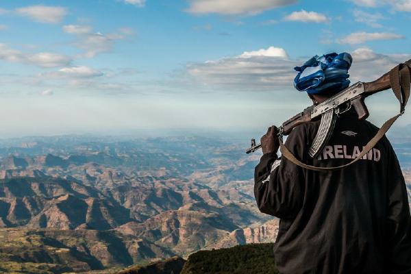 AK 47 in Simien Mountains (%!s(<nil>)) - 