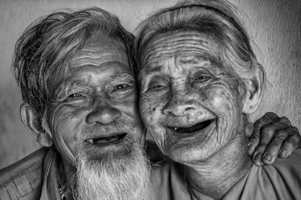 Se and Lo at 90 (%!s(<nil>)) - 