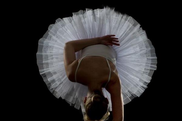 ballet dancer on black (%!s(<nil>)) - 