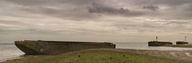 Bradwell barges - 2 (%!s(<nil>)) - 