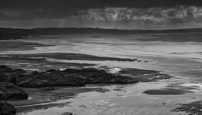 Storm coming in over Godrevy Bay (%!s(<nil>)) - 