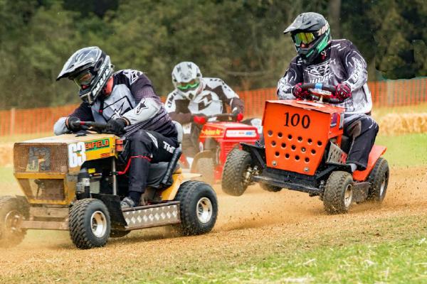 Lawnmower Racing (%!s(<nil>)) - 
